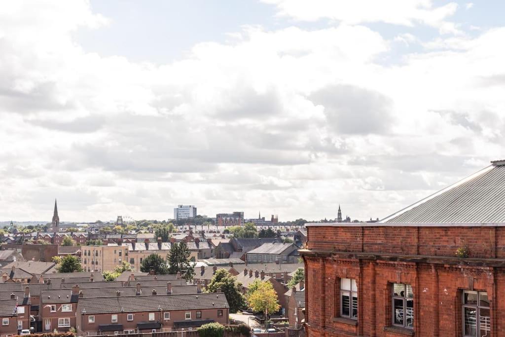 Modern Penthouse Apartment 2 Bed, 2 Bath Sleeps 6 City Centre Belfast Dış mekan fotoğraf